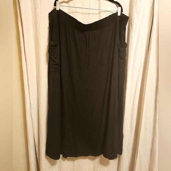 Asos Curve Black Maxi A Line Skirt w/Pockets Size 28 - Picture 1 of 8